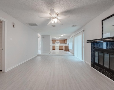 2915 Windchase Boulevard - Photo Thumbnail 10