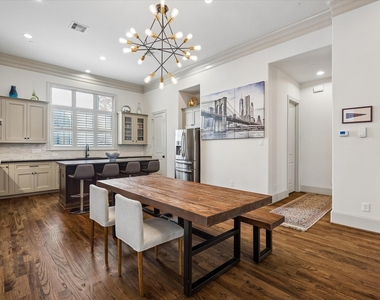 1521 Oakdale Street - Photo Thumbnail 12