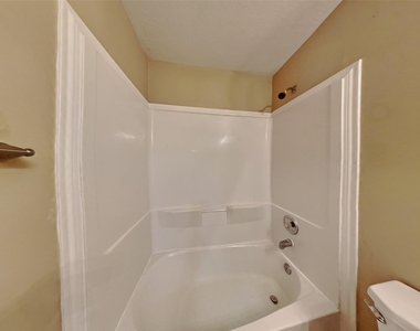 8030 Echinacea Drive - Photo Thumbnail 16