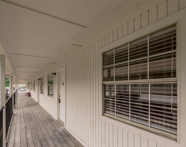600 Palm Street - Photo Thumbnail 3