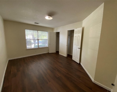 19510 Remington Martin Drive - Photo Thumbnail 15