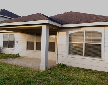 19510 Remington Martin Drive - Photo Thumbnail 18
