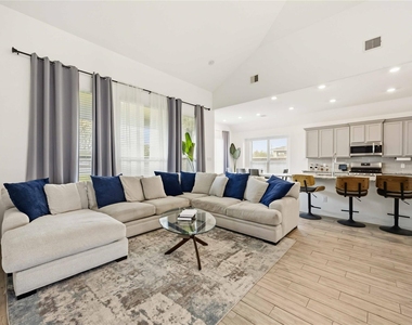 4238 Redford Valley Road - Photo Thumbnail 5