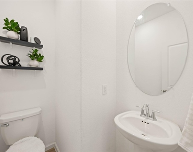 4238 Redford Valley Road - Photo Thumbnail 27