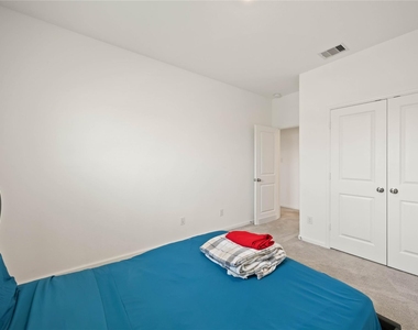 4238 Redford Valley Road - Photo Thumbnail 24