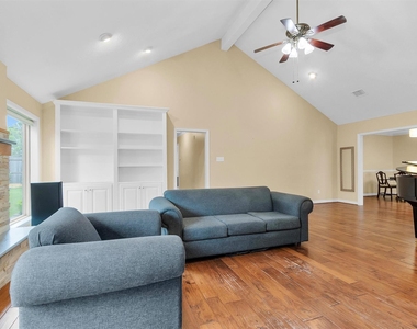 11634 Southlake Drive - Photo Thumbnail 7