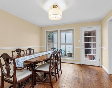 11634 Southlake Drive - Photo Thumbnail 9