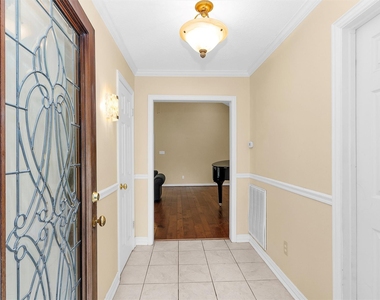 11634 Southlake Drive - Photo Thumbnail 4