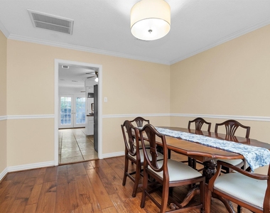 11634 Southlake Drive - Photo Thumbnail 10