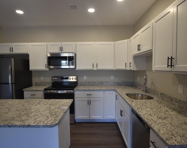 217 Rockingham - Photo Thumbnail 3