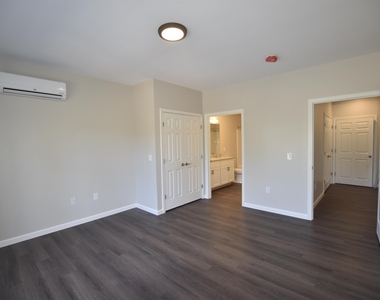 217 Rockingham - Photo Thumbnail 6