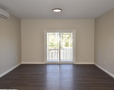 217 Rockingham - Photo Thumbnail 4