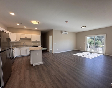 217 Rockingham - Photo Thumbnail 1