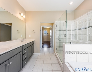 1712 James Overlook Drive - Photo Thumbnail 19