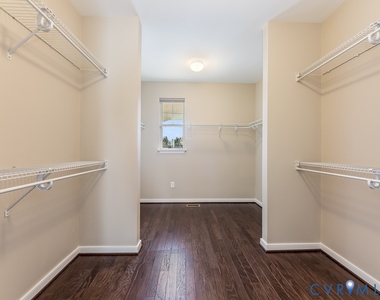1712 James Overlook Drive - Photo Thumbnail 21