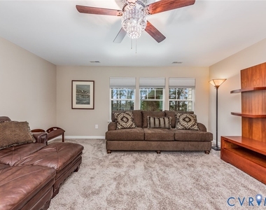 1712 James Overlook Drive - Photo Thumbnail 23