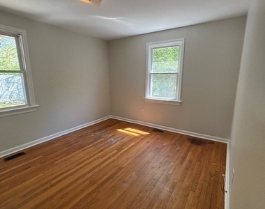 9721 Drexel Lane - Photo Thumbnail 10