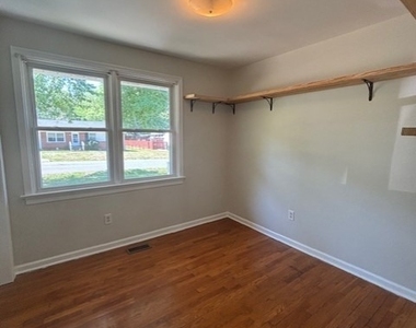 9721 Drexel Lane - Photo Thumbnail 9
