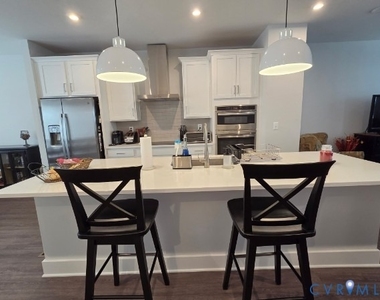 10120 All Star Blvd Lane - Photo Thumbnail 3