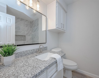 4907 Fox Hollow Boulevard - Photo Thumbnail 10