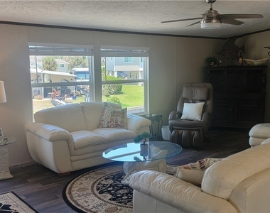 4709 Kon Tiki Lane - Photo Thumbnail 10