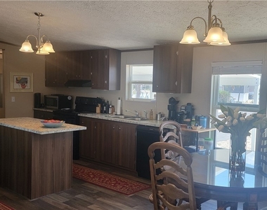 4709 Kon Tiki Lane - Photo Thumbnail 9