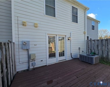 7740 Pomeroy Court - Photo Thumbnail 15