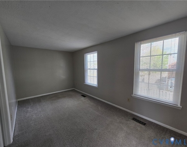 7740 Pomeroy Court - Photo Thumbnail 11