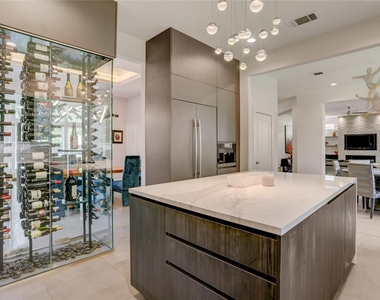 4806 Wedgewood Drive - Photo Thumbnail 6