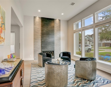 4806 Wedgewood Drive - Photo Thumbnail 3