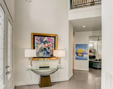 4806 Wedgewood Drive - Photo Thumbnail 2