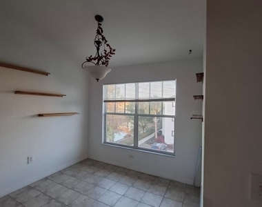 7915 Preserve Circle - Photo Thumbnail 5