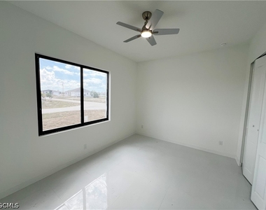 4333 Nw 34th Lane - Photo Thumbnail 9