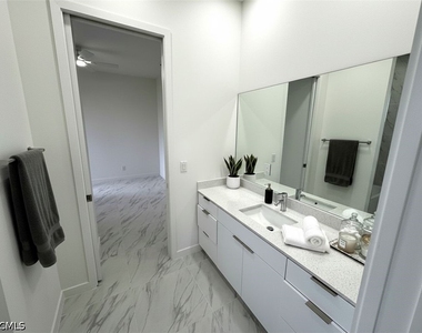 4333 Nw 34th Lane - Photo Thumbnail 12