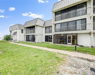 760 Sextant Drive - Photo Thumbnail 15