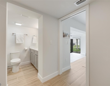 760 Sextant Drive - Photo Thumbnail 28