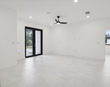 1006 Hamilton Avenue - Photo Thumbnail 5