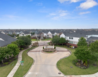 27022 Brighton Valley Way - Photo Thumbnail 1