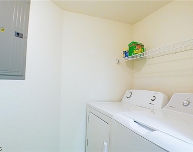 4113 Residence Drive - Photo Thumbnail 12