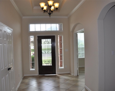 8161 Tranquil Lake Way - Photo Thumbnail 6