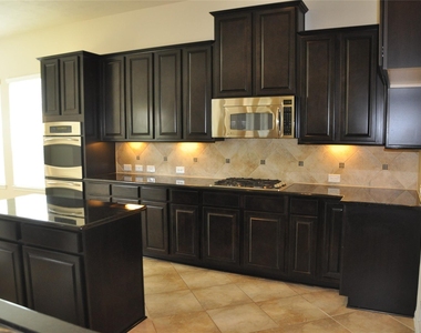 8161 Tranquil Lake Way - Photo Thumbnail 13