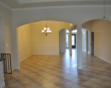 8161 Tranquil Lake Way - Photo Thumbnail 7