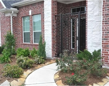 8161 Tranquil Lake Way - Photo Thumbnail 2