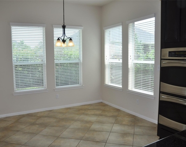 8161 Tranquil Lake Way - Photo Thumbnail 10
