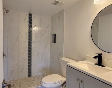 1064 Villa Drive - Photo Thumbnail 11
