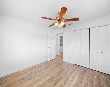 13403 Pine Needle Lane - Photo Thumbnail 14