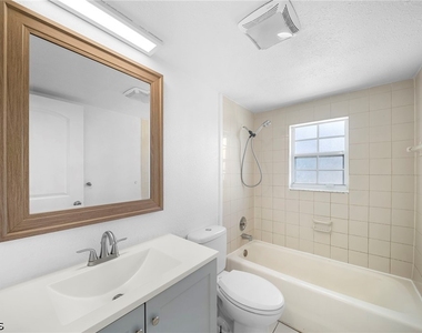13403 Pine Needle Lane - Photo Thumbnail 10