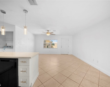13403 Pine Needle Lane - Photo Thumbnail 9