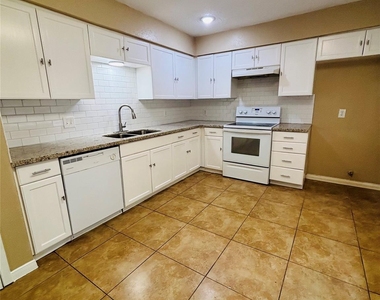 22219 Acorn Valley Drive - Photo Thumbnail 6