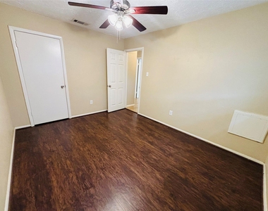 22219 Acorn Valley Drive - Photo Thumbnail 17